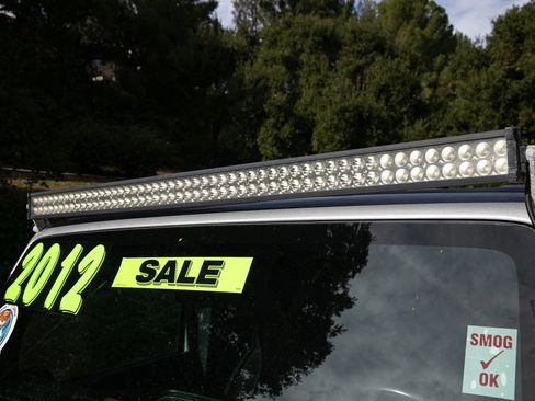 Used 2012 Jeep Wrangler Unlimited Rubicon w/ Connectivity Group image 17