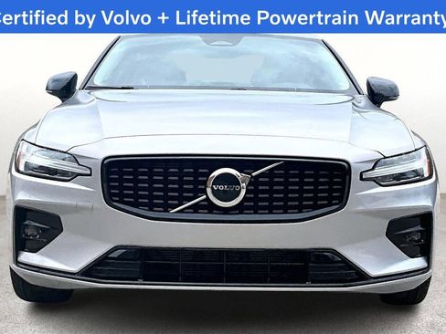 Used 2024 Volvo S60 B5 Core image 5