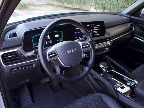 Used 2025 Kia Telluride EX X-Line AWD/4WD image 11