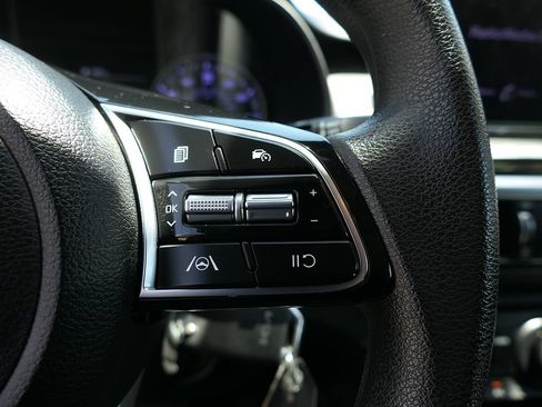 Used 2023 Kia Forte LXS w/ LXS Technology Package FWD image 15
