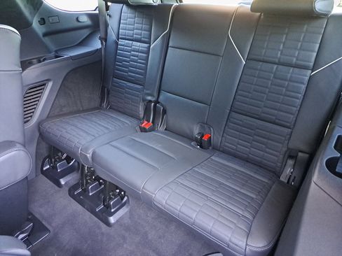 Certified 2026 Cadillac Escalade V w/ LPO, ONYX Package image 13