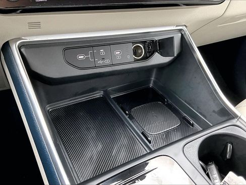 Used 2026 Kia Carnival EX image 34