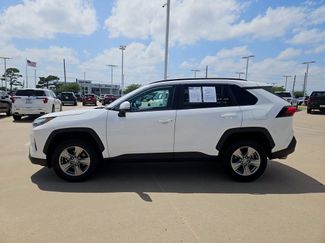 Used 2024 Toyota RAV4 XLE FWD video 4