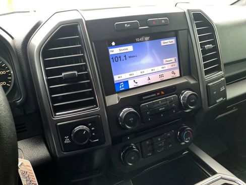 Used 2018 Ford F150 XLT w/ Equipment Group 302A Luxury AWD/4WD image 17
