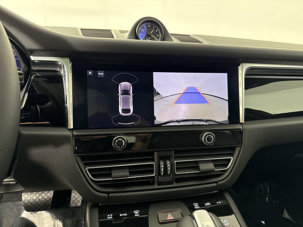 Certified 2026 Porsche Macan AWD/4WD image 29