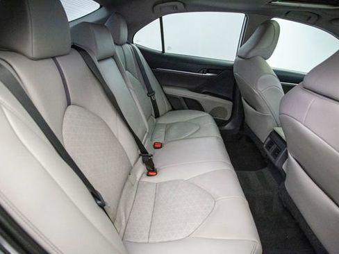 Used 2021 Toyota Camry XSE image 26