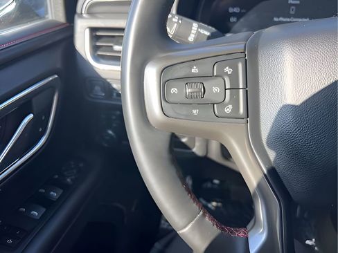 Used 2024 Chevrolet Suburban RST w/ Luxury Package AWD/4WD image 18