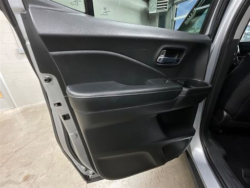 Used 2018 Honda Ridgeline RTL-T image 18