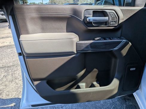 Certified 2022 Chevrolet Silverado 2500 LTZ w/ LTZ Premium Package image 10