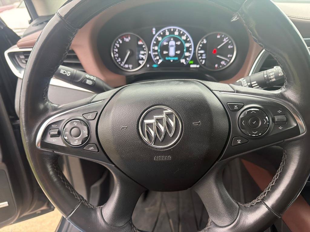 Used 2018 Buick Enclave Avenir w/ Avenir Technology Package FWD image 20