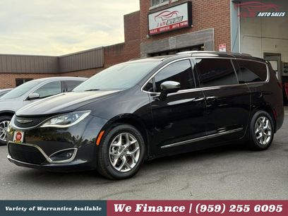 Used 2019 Chrysler Pacifica Limited