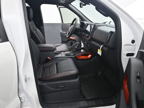 New 2026 Nissan Frontier PRO-4X w/ Pro Premium Package AWD/4WD image 15