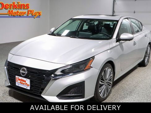Used 2023 Nissan Altima 2.5 SL image 1