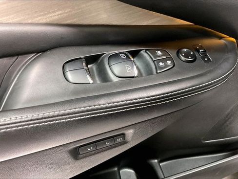 Used 2015 Nissan Murano Platinum w/ Platinum Technology Package AWD/4WD image 39