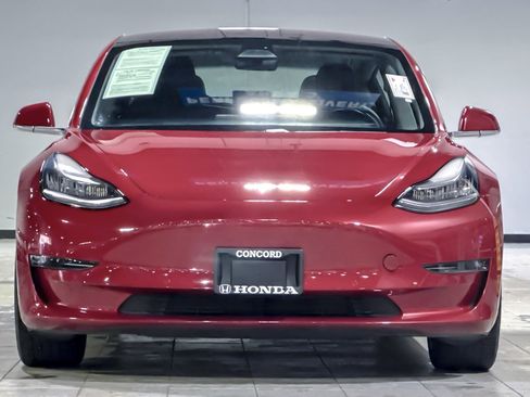 Used 2018 Tesla Model 3 Mid Range image 5