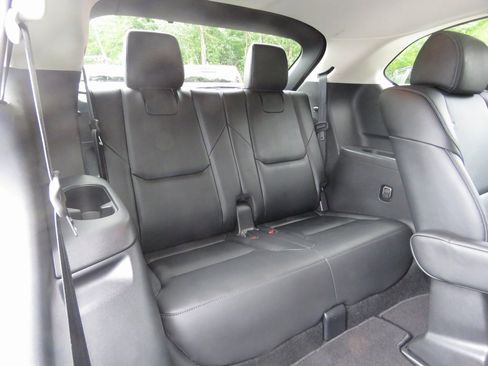 Used 2023 MAZDA CX-9 Touring image 18