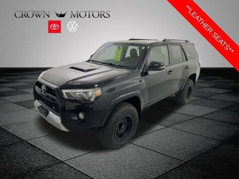 Used 2019 Toyota 4Runner TRD Off-Road Premium AWD/4WD image 3