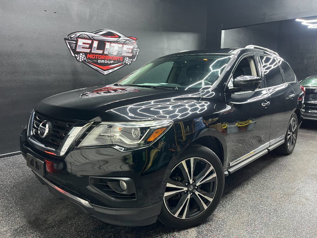Used 2020 Nissan Pathfinder Platinum FWD image 1