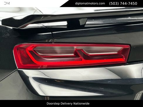 Used 2018 Chevrolet Camaro ZL1 image 15