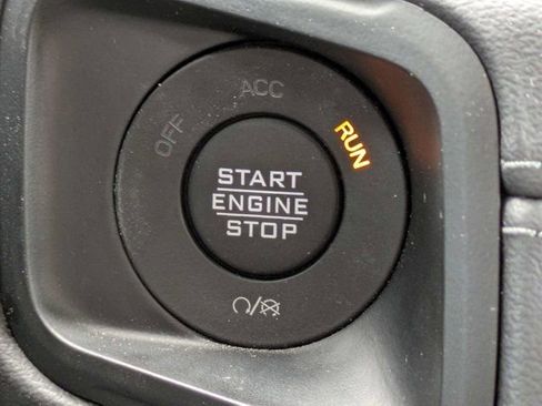 Used 2024 Jeep Wrangler Unlimited Rubicon AWD/4WD image 30