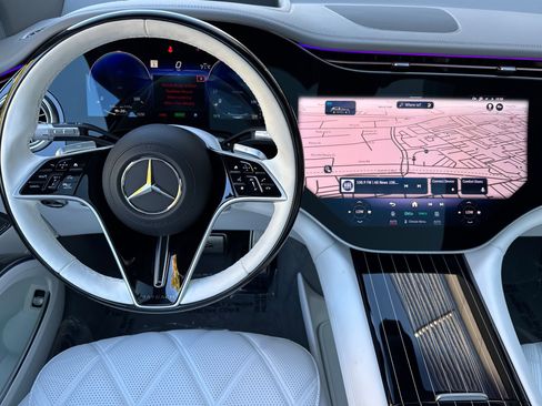 New 2025 Mercedes-Benz Maybach EQS 680 4MATIC image 4