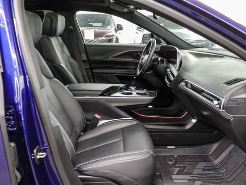 Certified 2024 Cadillac Lyriq Sport image 18