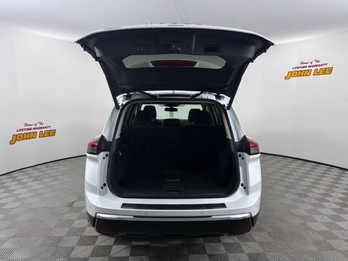 New 2026 Nissan Rogue Platinum w/ Platinum Premium Package image 5