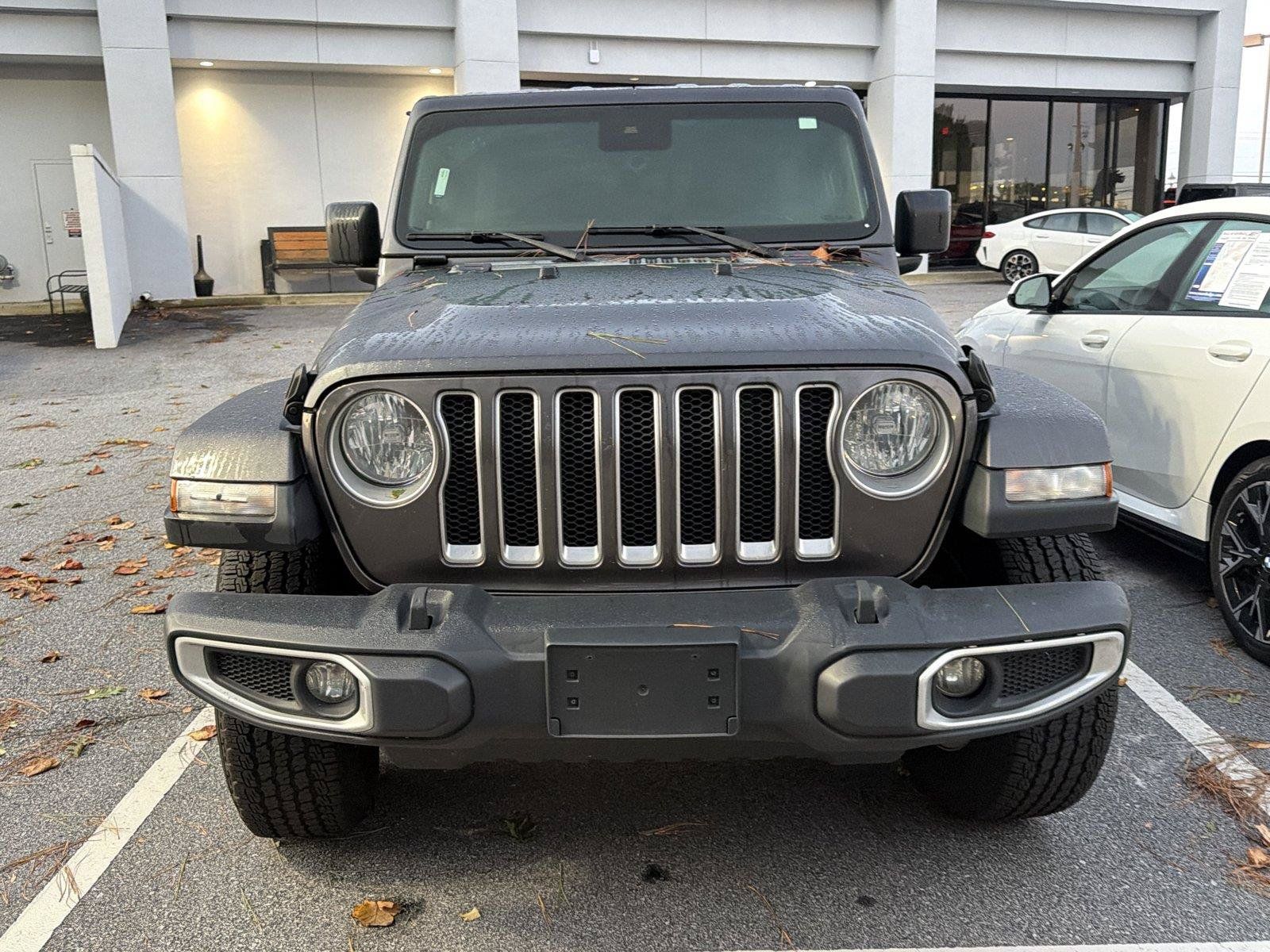 Used 2021 Jeep Wrangler Unlimited Sahara w/ Uconnect 4C Nav & Sound Group AWD/4WD image 2