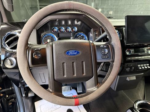 Used 2010 Ford F450 Harley-Davidson AWD/4WD image 28