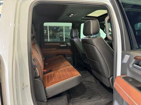 Used 2025 GMC Sierra 2500 Denali Ultimate AWD/4WD image 14