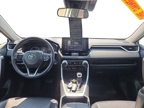 Used 2021 Toyota RAV4 XLE Premium AWD/4WD image 14