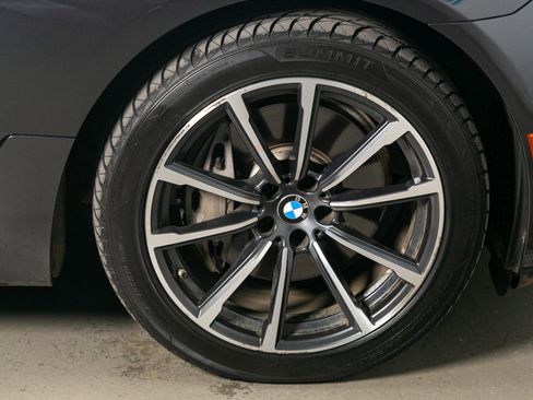 Used 2019 BMW 640i Gran Turismo xDrive w/ Luxury Package image 19