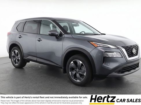 Used 2025 Nissan Rogue SV AWD/4WD image 1