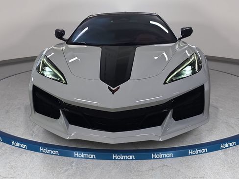 Used 2025 Chevrolet Corvette Z06 w/ Stealth Interior Trim Package RWD image 3