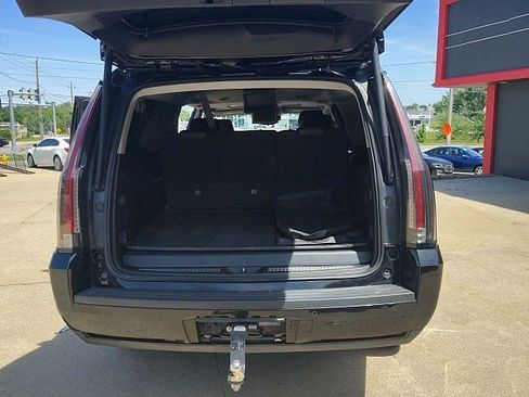 Used 2017 Cadillac Escalade ESV Luxury AWD/4WD image 20