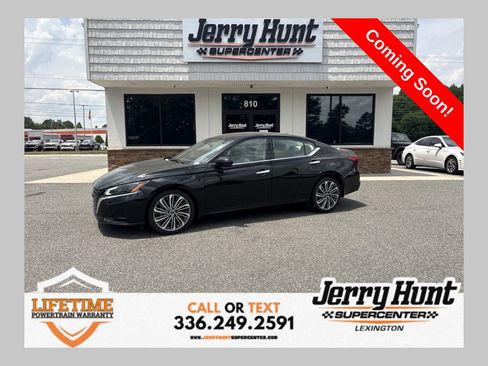 Used 2023 Nissan Altima 2.5 SL FWD image 1