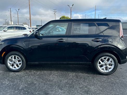 Used 2024 Kia Soul LX w/ Option Group 015 image 8