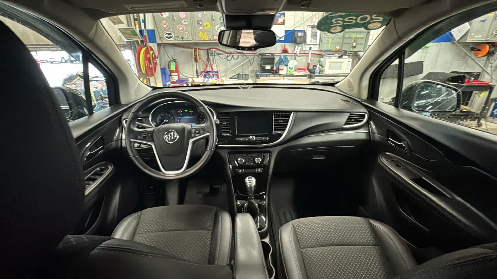 Certified 2022 Buick Encore Preferred w/ Safety Package AWD/4WD image 27