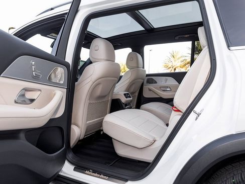 Used 2025 Mercedes-Benz GLS 450 GLS 450 image 27