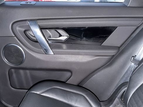 Used 2020 Land Rover Discovery Sport S image 32