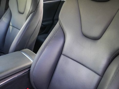 Used 2023 Tesla Model S AWD/4WD image 24