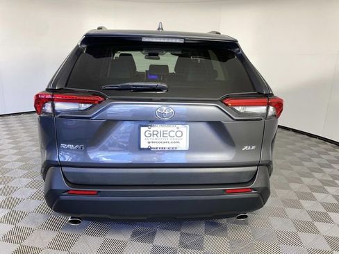 Used 2023 Toyota RAV4 XLE Premium FWD image 7