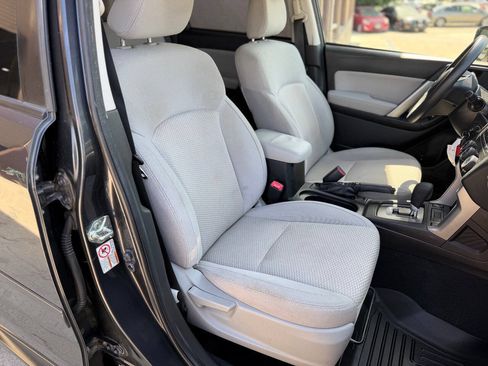 Used 2014 Subaru Forester 2.5i Premium w/ All-Weather Package AWD/4WD image 15