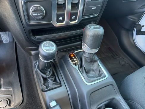 Used 2021 Jeep Wrangler Sport AWD/4WD image 6