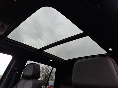 Used 2023 Chevrolet Tahoe RST image 14