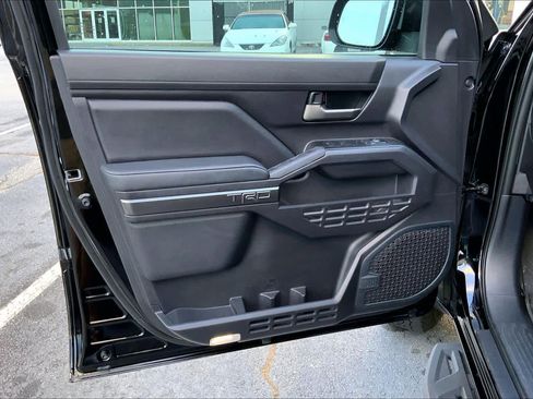 Used 2024 Toyota Tacoma TRD Off-Road w/ TRD Off Road Upgrade Package image 20