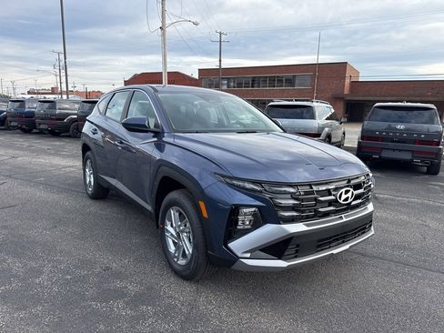 New 2026 Hyundai Tucson SE image 1