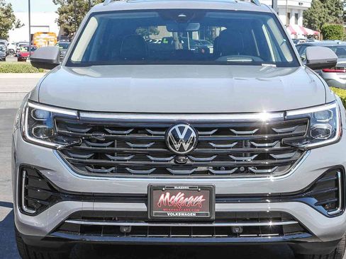 New 2026 Volkswagen Atlas SEL Premium R-Line AWD/4WD image 2