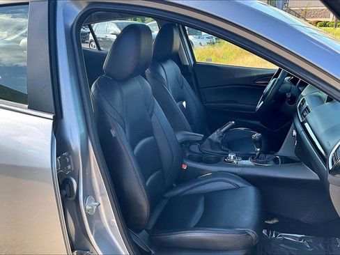 Used 2016 MAZDA MAZDA3 i Grand Touring FWD image 10