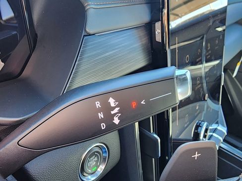 New 2026 GMC Acadia AT4 w/ Super Cruise Package image 24